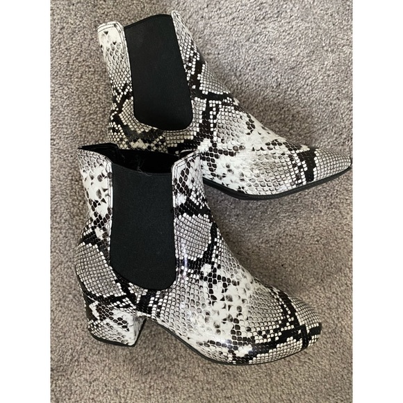 Shoes - Snakeskin bootie